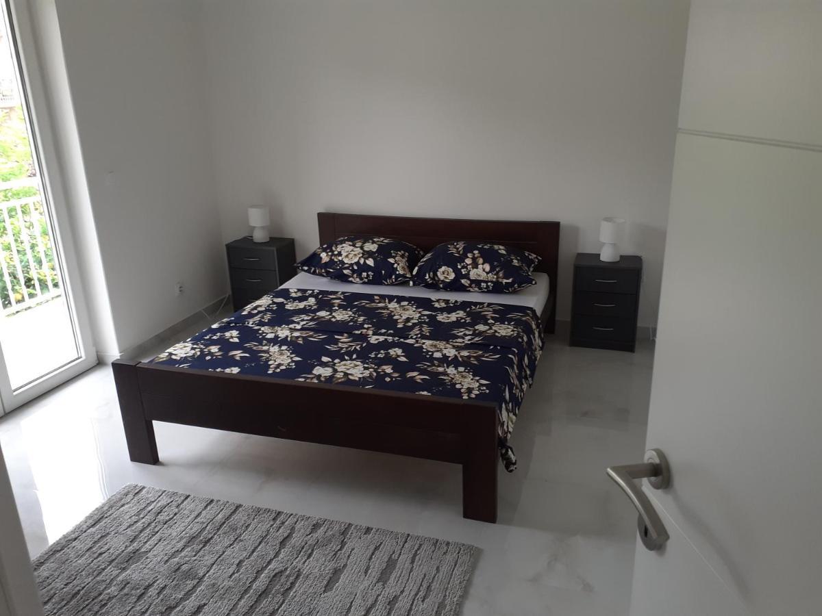 Apartmani Miletic 젤사 외부 사진