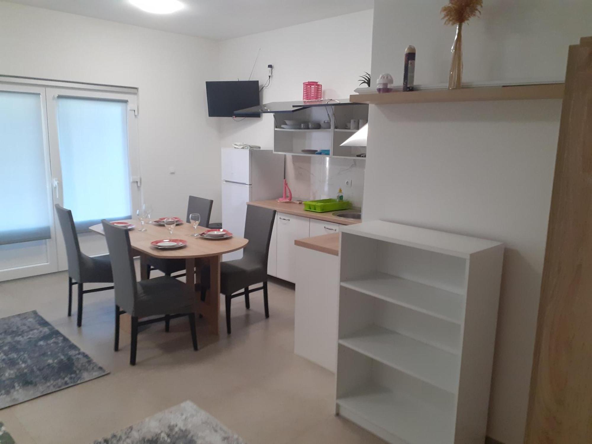 Apartmani Miletic 젤사 외부 사진