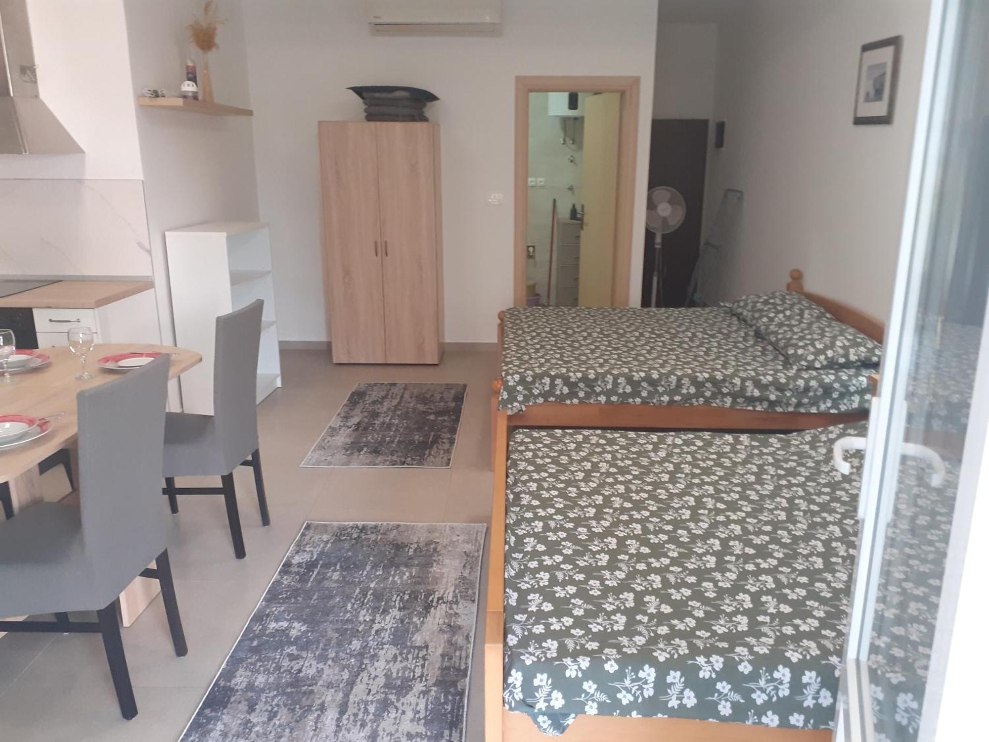 Apartmani Miletic 젤사 외부 사진
