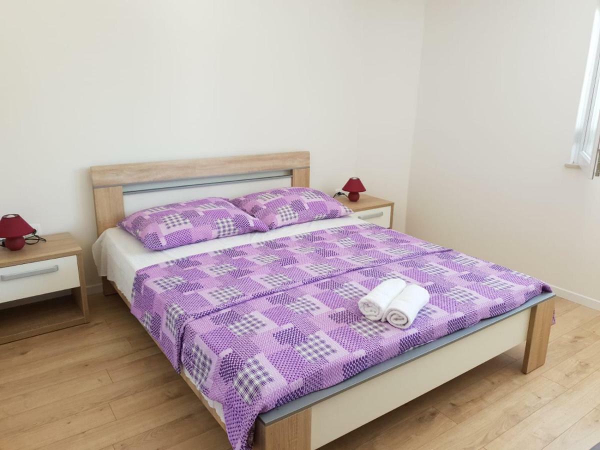 Apartmani Miletic 젤사 외부 사진